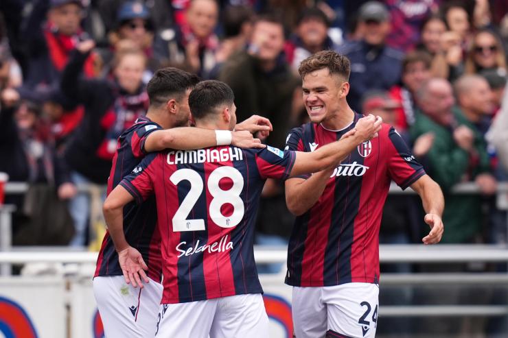 Il tridente del Bologna durante Bologna-Pisa