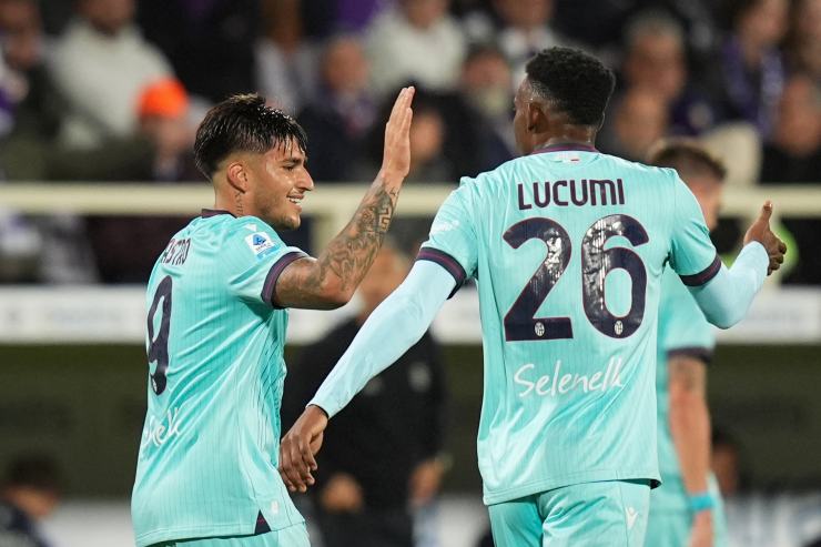 Santiago Castro e John Lucumì in Fiorentina-Bologna