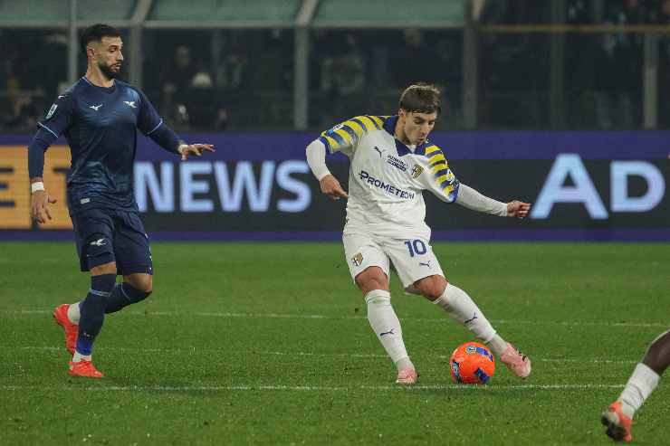 Adrian Bernabé in azione con il Parma