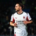 Adrien Rabiot con la maglia del Milan