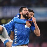 Albiol e Insigne esultano