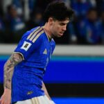 Alessandro Bastoni con la maglia dell'Italia