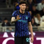 Alessandro Bastoni in campo con la maglia dell'Inter