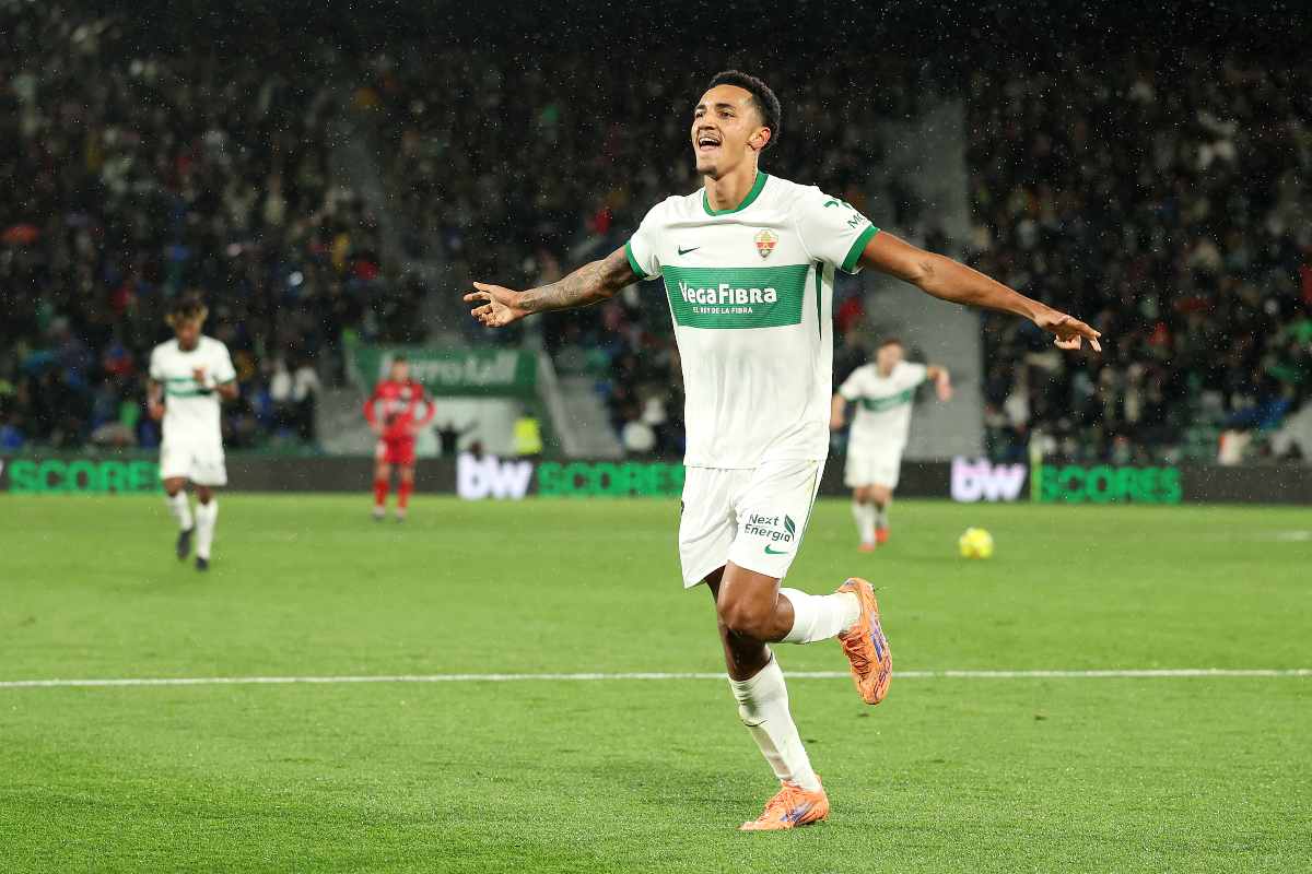Álvaro Rodríguez esulta dopo il gol