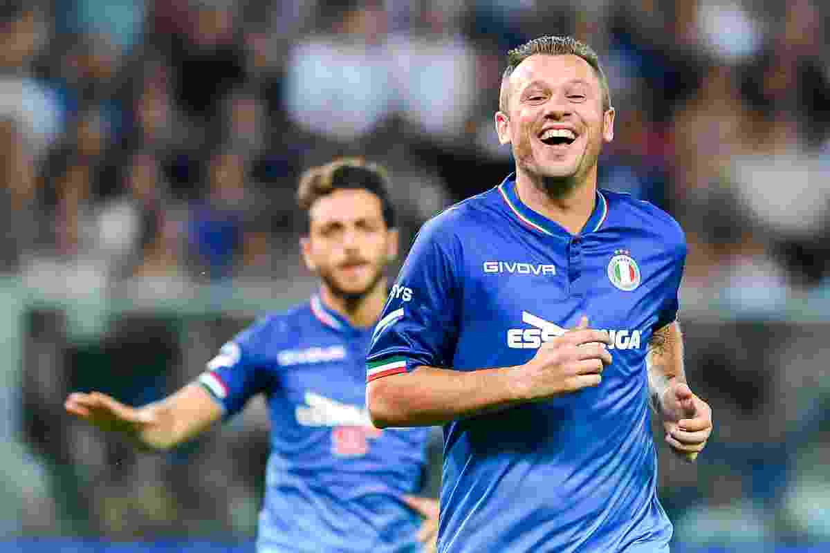 Cassano mentre esulta