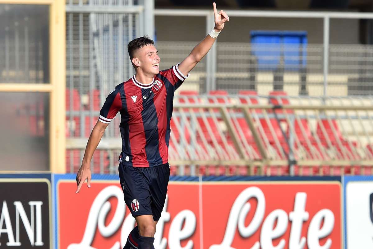 Antonio Raimondo esulta dopo il gol con il Bologna Primavera (2022)