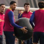 Araujo insieme a Christensen durante un allenamento