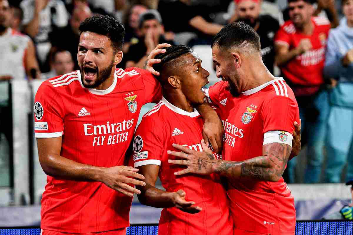 Araujo e Otamendi