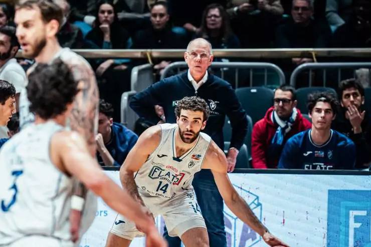 Attilio Caja sulla panchina della Fortitudo