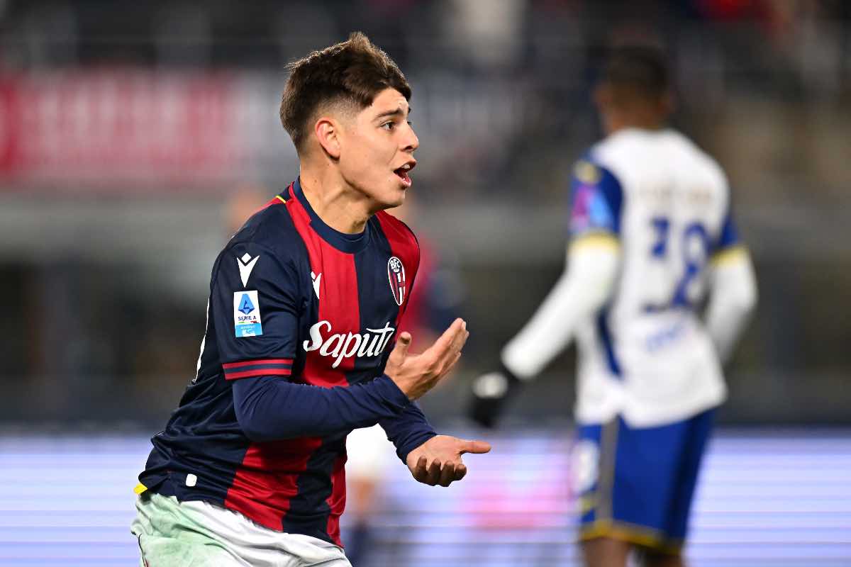 Dominguez esulta dopo il gol in Bologna-Verona