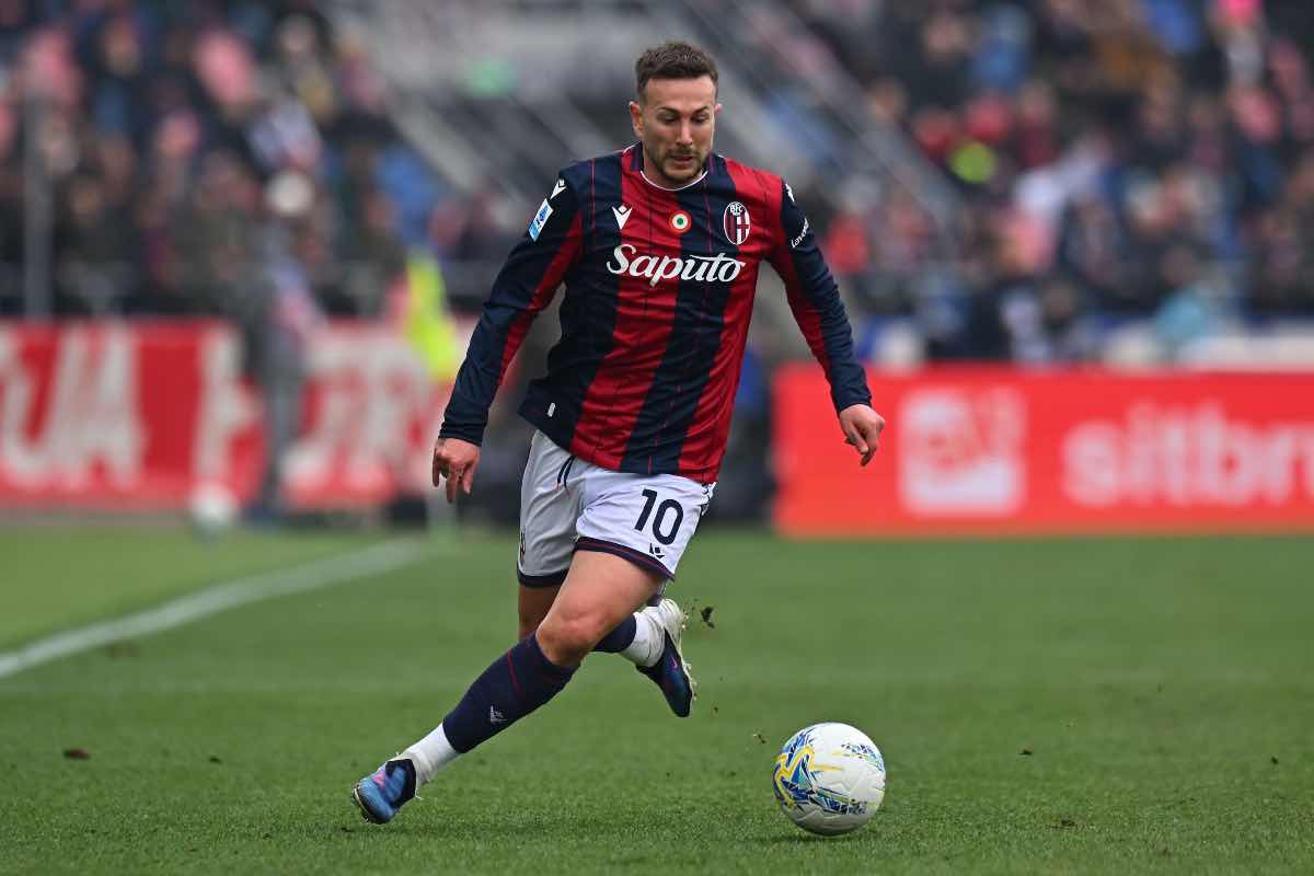 Federico Bernardeschi in azione durante Bologna-Parma