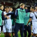 Il Bologna esulta dopo il gol