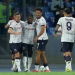 Il Bologna esulta dopo il gol