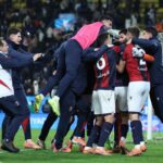 Il Bologna esulta dopo la vittoria ai rigori