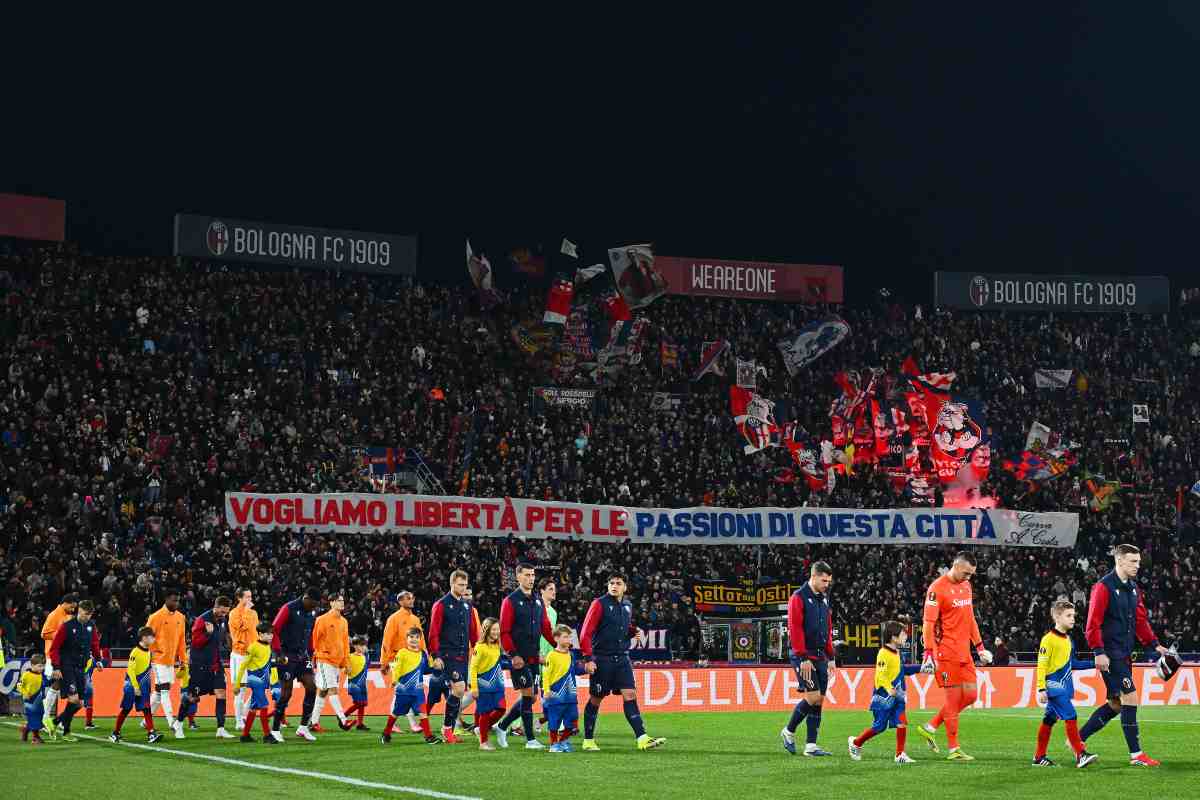 Ingresso in campo Bologna