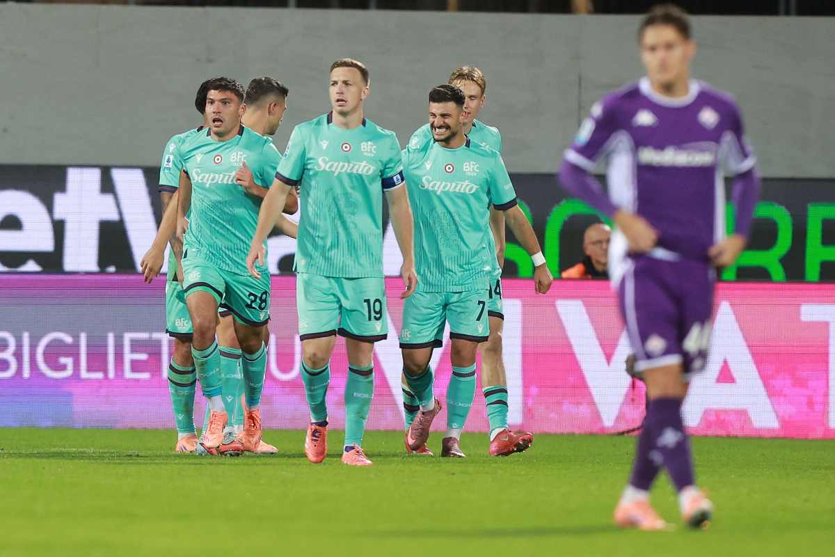 Il Bologna esulta dopo un gol