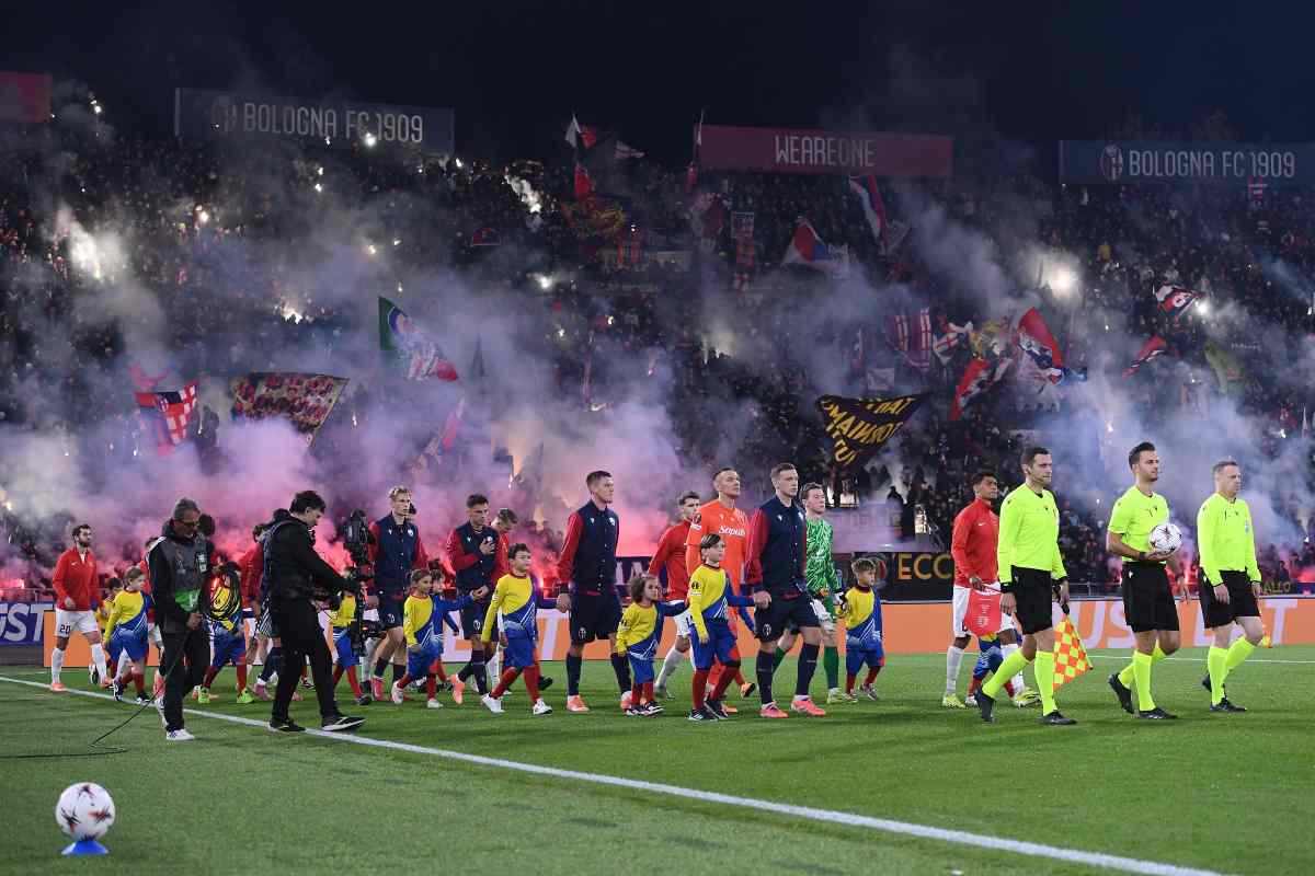 Ingresso in campo Bologna