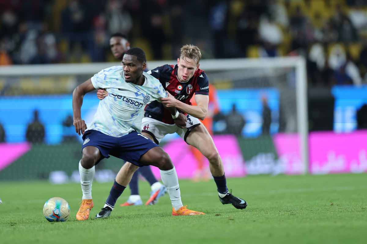 Heggem in marcatura su Bonny in Bologna-Inter di Supercoppa