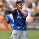 Kaiki Bruno of Cruzeiro celebrates after scoring the first goal of his team during a Brasileirao 2024 match at Neo Quimica Arena on November 20, 2024 in Sao Paulo, Brazil.