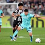 APRIL 19: Nicolo Cambiaghi of Bologna is challenged by Weston McKennie of Juventus during the Serie A match between Juventus FC and Bologna FC 1909 at Allianz Stadium on April 19, 2026 in Turin, Italy.