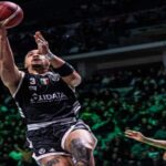 Carsen Edwards nei quarti di finale contro Napoli