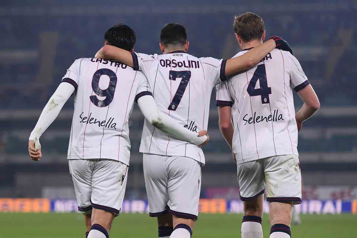 Castro, Orsolini e Pobega esultano dopo il gol in Verona-Genoa