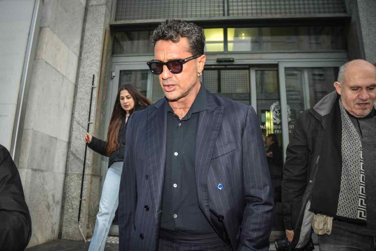 Corona le ha per tutti: accuse contro procuratori e i giocatori sul scandalo escort