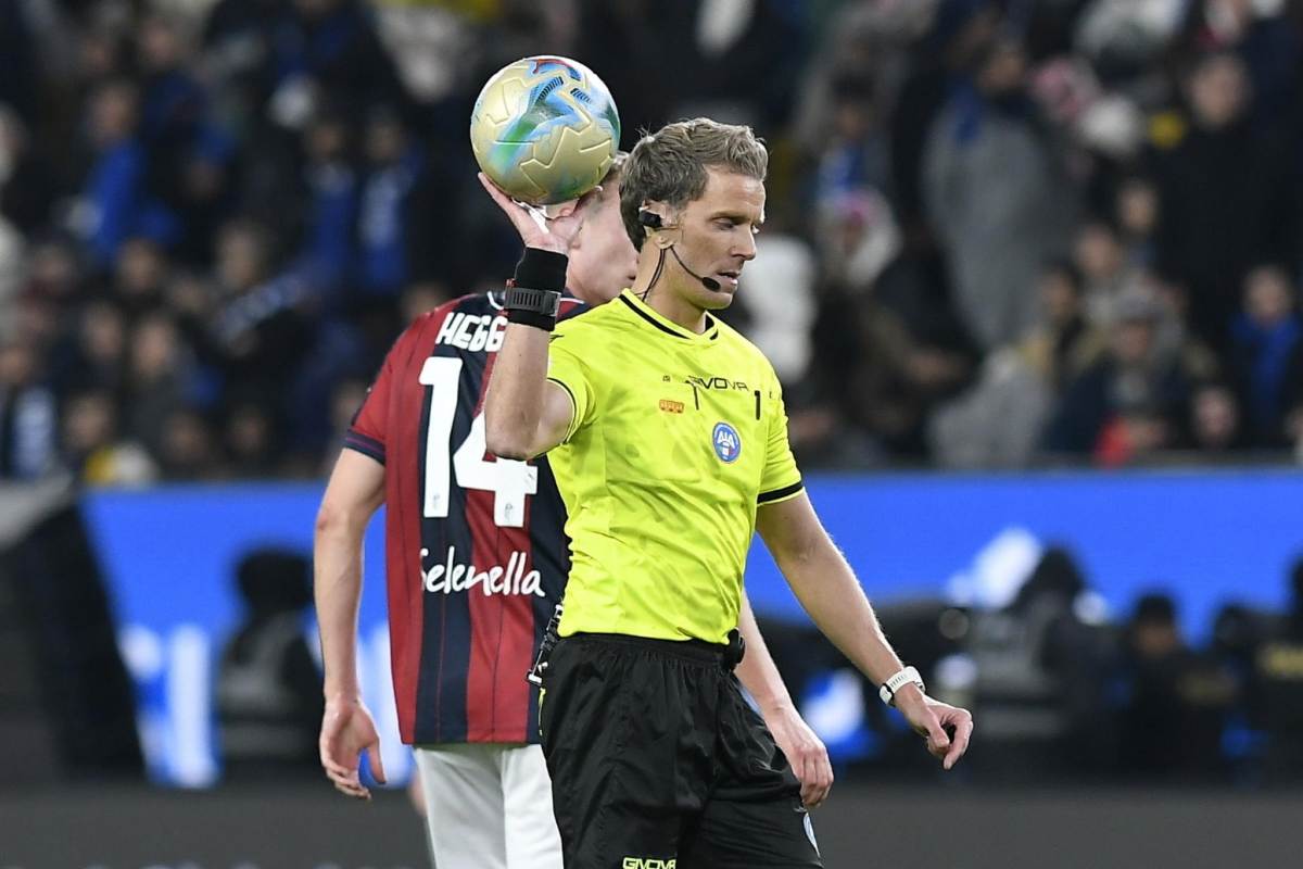 Daniele Chiffi tiene il pallone in mano