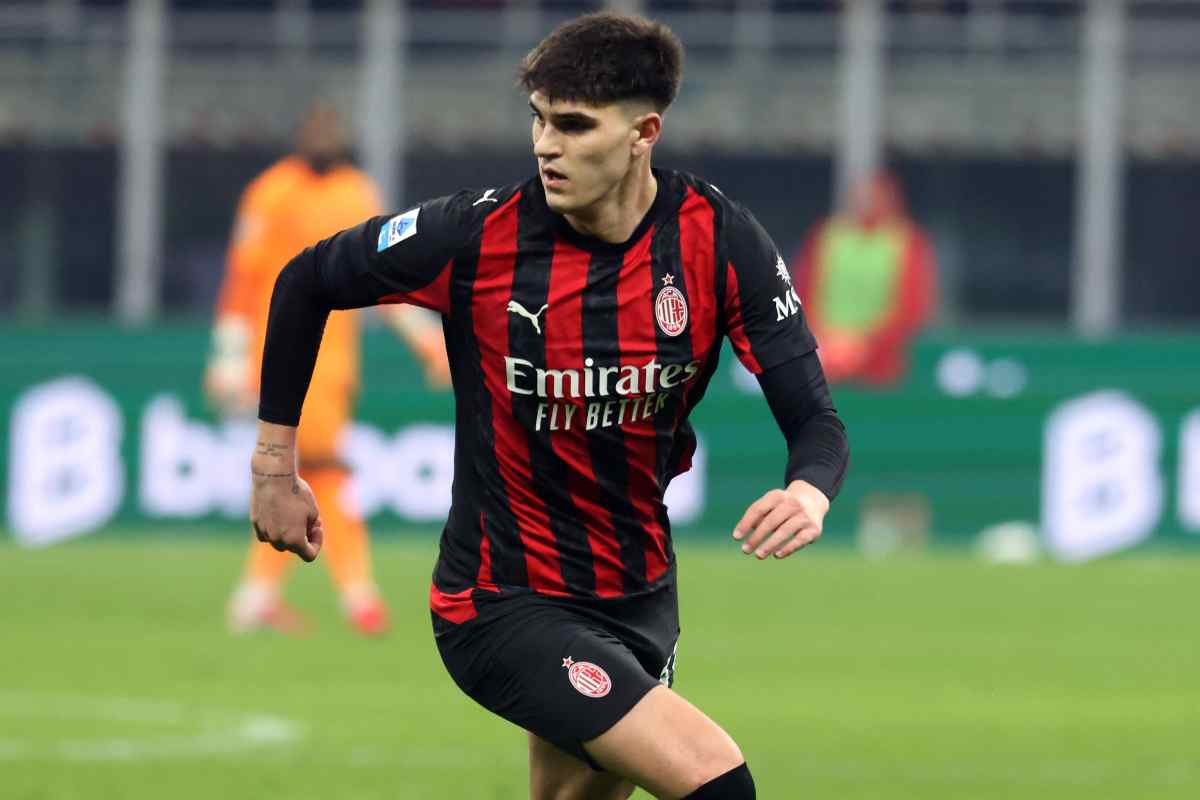 Davide Bartesaghi in azione con il Milan