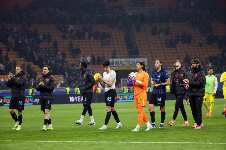 I calciatori dell'Inter delusi a fine gara