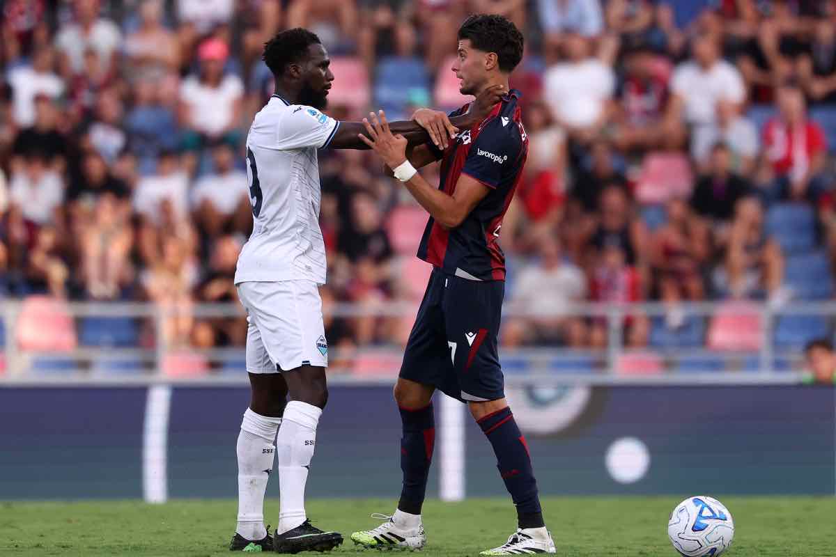 La discussione tra Dia ed El Azzouzi durante Bologna-Lazio