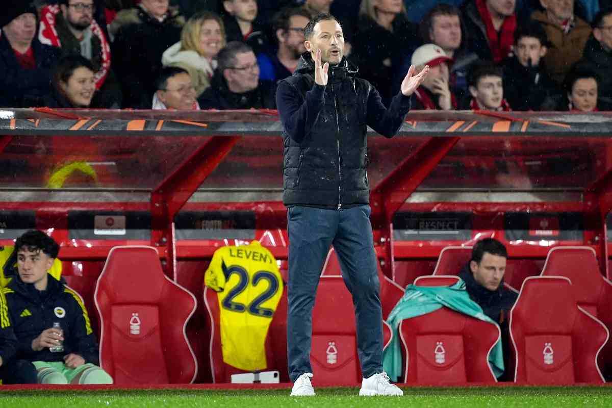 Domenico Tedesco alla guida del Fenerbahce