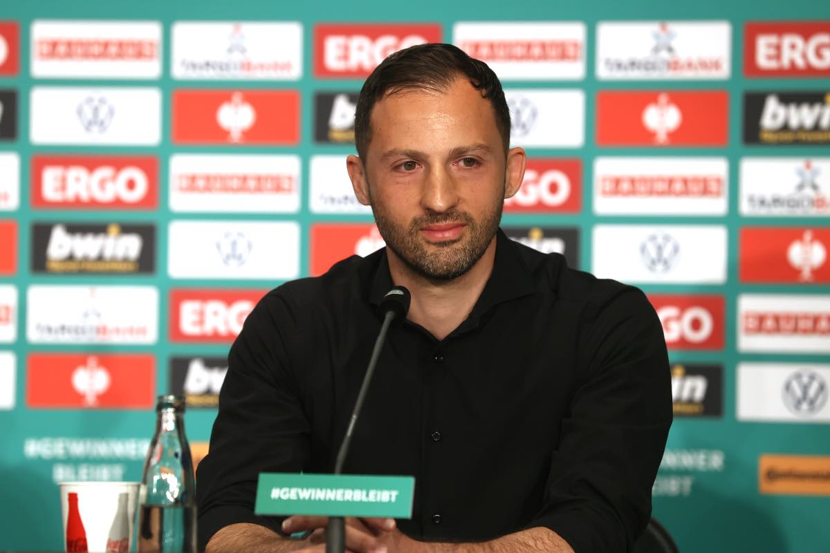 Domenico Tedesco in conferenza stampa ai tempi del Lipsia (2022)
