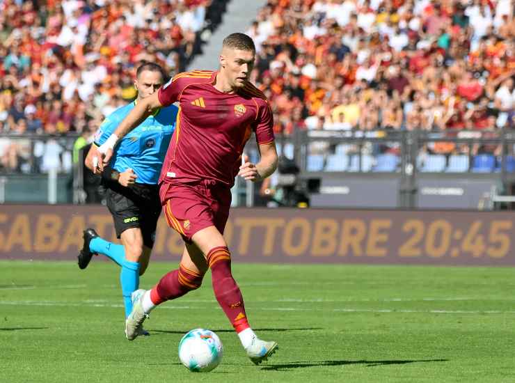 Dovbyk durante una partita