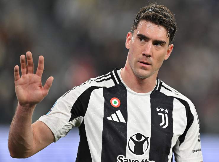 Vlahovic saluta il pubblico