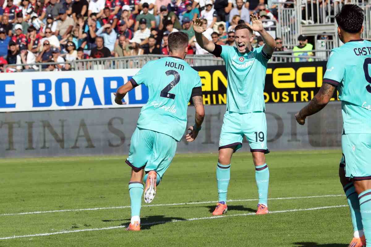 Holm esulta dopo il gol