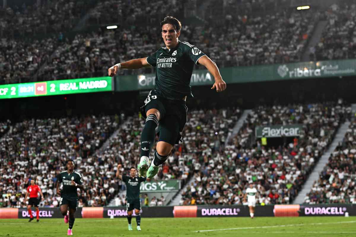 Espí esulta dopo un gol