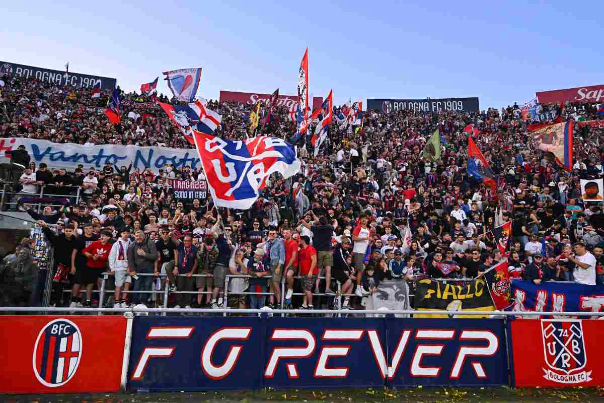 Tifosi del Bologna al Dall'Ara