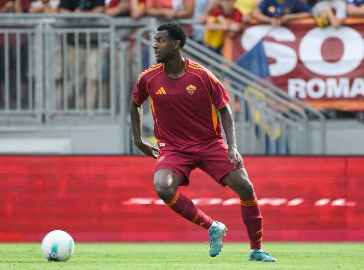Ndicka durante una partita