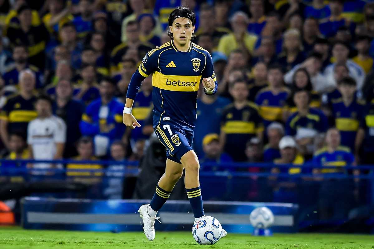 Il Bologna su Exequiel Zeballos: la contropartita offerta al Boca Juniors