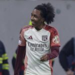 Fofana sorridente dopo una rete