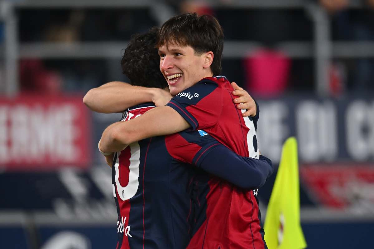 Giovanni Fabbian esulta dopo il gol in Bologna-Sassuolo