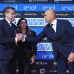 Giuntoli e Spalletti si stringono la mano