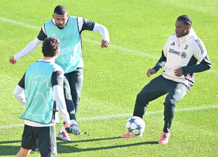 Gleison Bremer in allenamento prima di Juventus Pafos