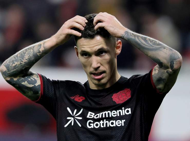 Grimaldo con le mani in testa