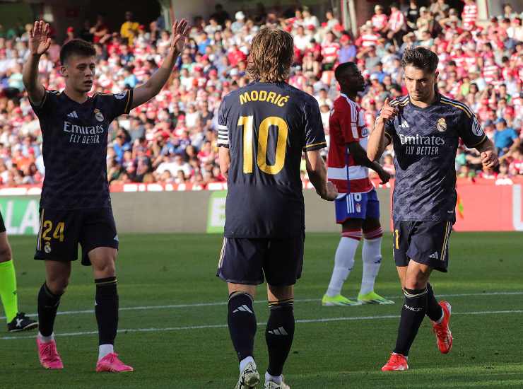 Diaz con i compagni del Real Madrid