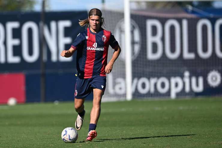 Gustav Schjøtt in azione con la maglia del Bologna