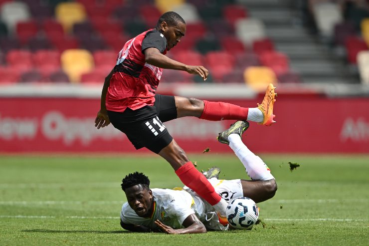 Ibrahim Sulemana a terra con la maglia della nazionale