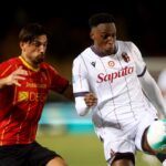 Lucumí in azione contro il Lecce