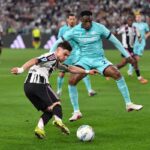 Jhon Lucumí in azione